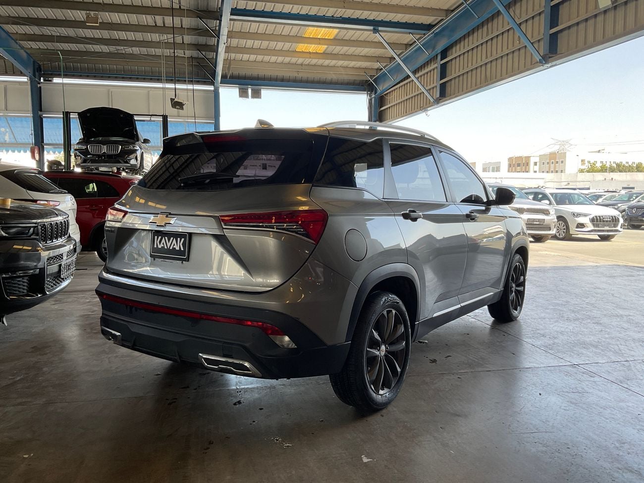 Chevrolet Captiva LS | upto AED 20,000 Ramadan Discount | Guaranteed Warranty | 0 Down Payment