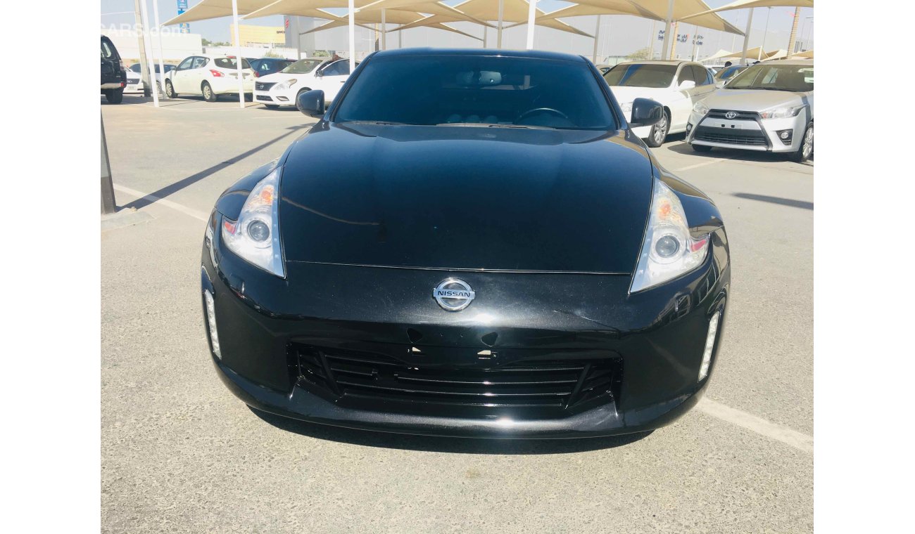 Nissan 370Z سياره نظيفه جدا بدون حوادث بحاله ممتاذه ضمان شاسيه جير ماكينه