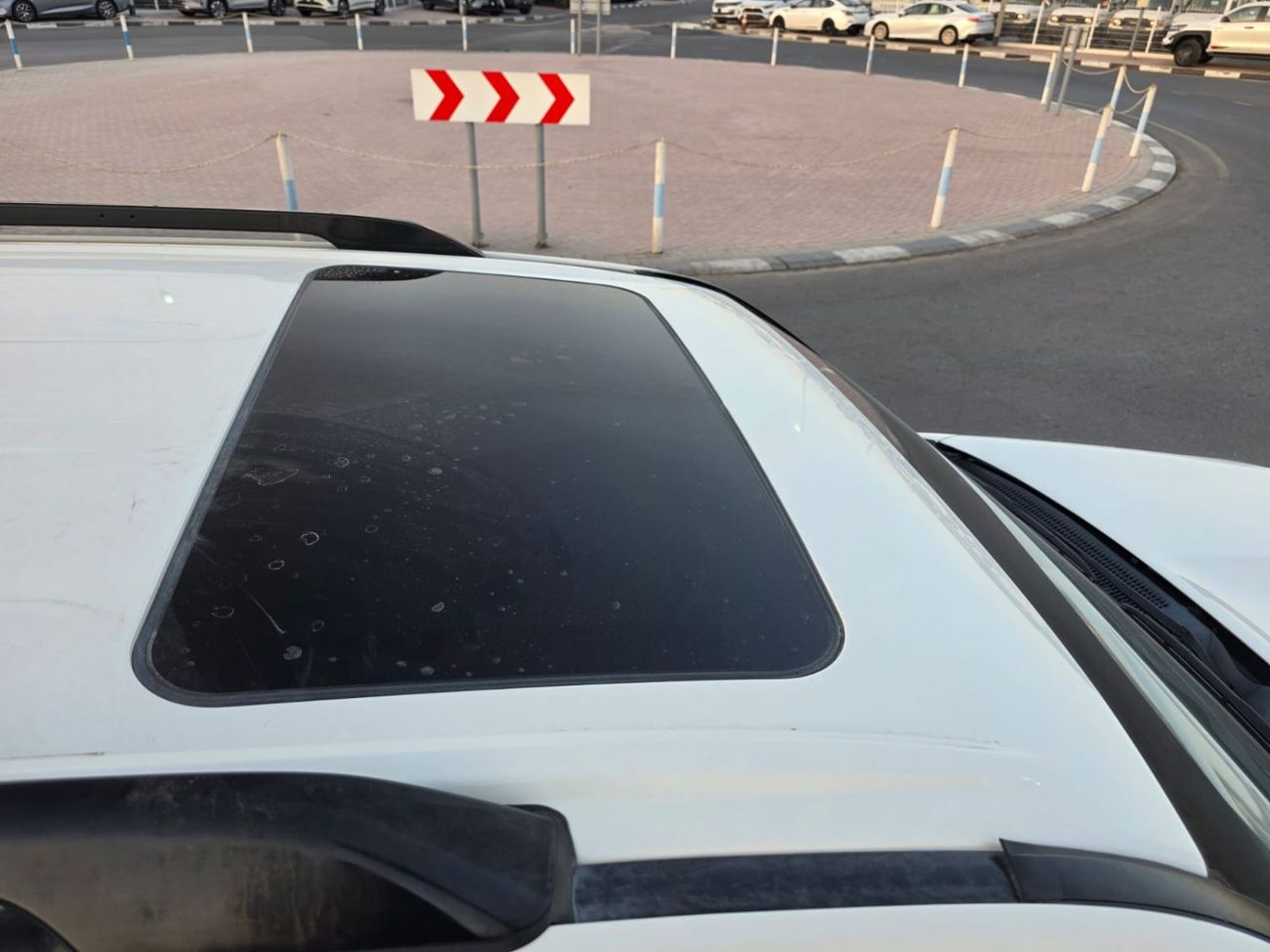 تويوتا لاند كروزر diesel 3.3 liter right hand drive in side beige sunroof leather seats