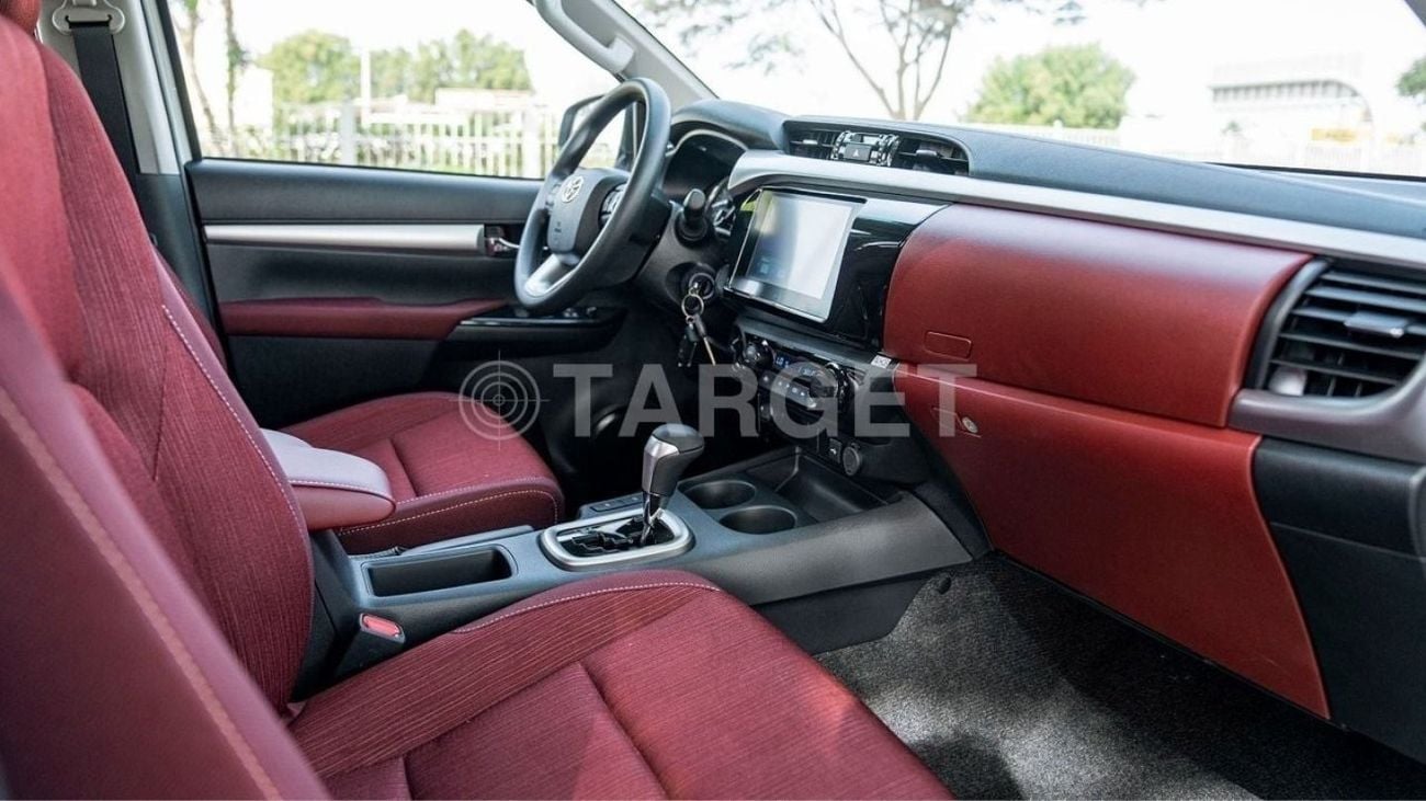 Toyota Hilux Toyota Hilux 2.7L petrol automatic MY 2024