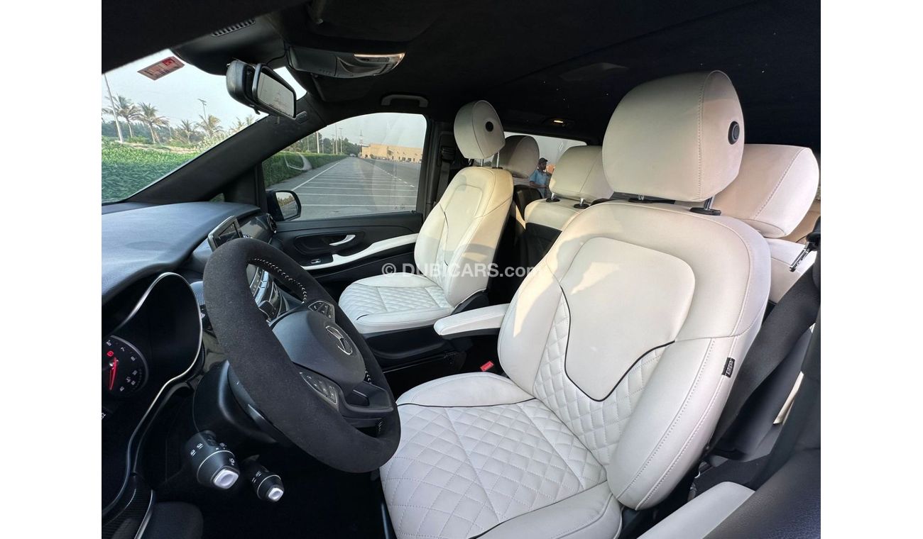 Mercedes-Benz V 250 Exclusive Viano V-250 GCC 2021 V4 Petrol // Body kit( may bach ) // Low mileage // Perfect condition