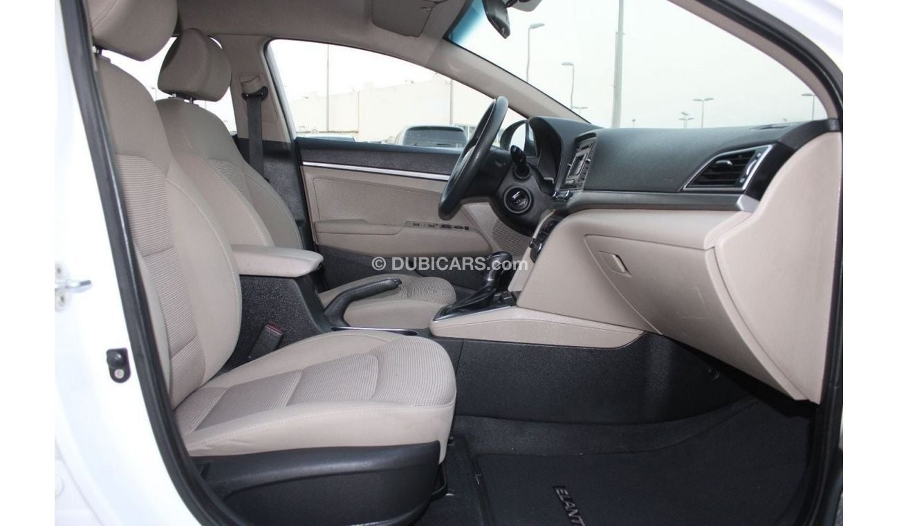 هيونداي إلانترا هيونداي إلنترا 2018 خليجي بحالة ممتازة بدون حوادث نظيفه جدا من الداخل والخارج