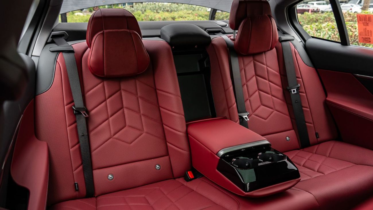 BMW i5 2025 | BMW I5 EDRIVE 35L M SPORT PACK [ EXPORT ONLY ]