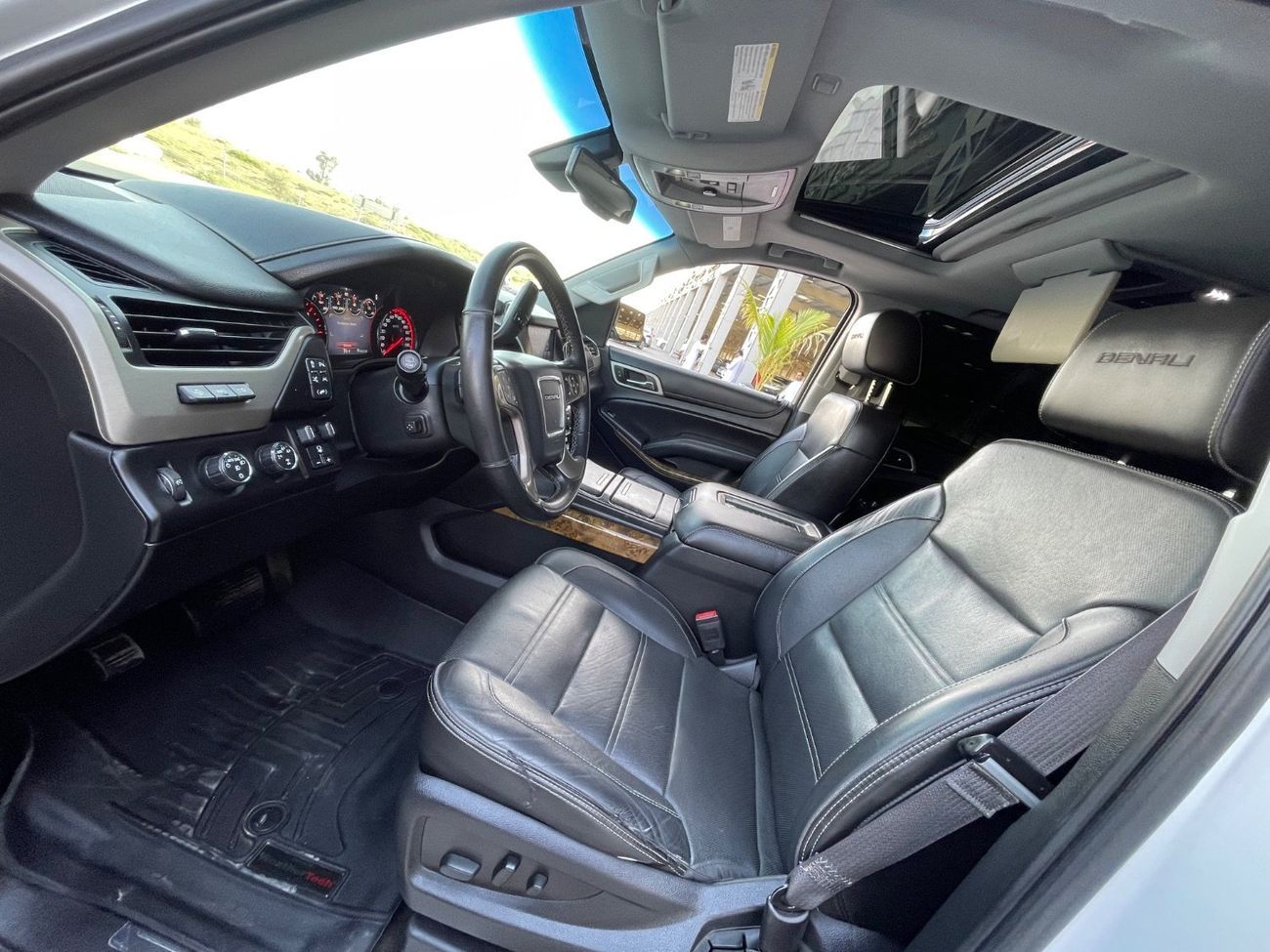 جي أم سي يوكون Denali 6.2L (8 Seater)