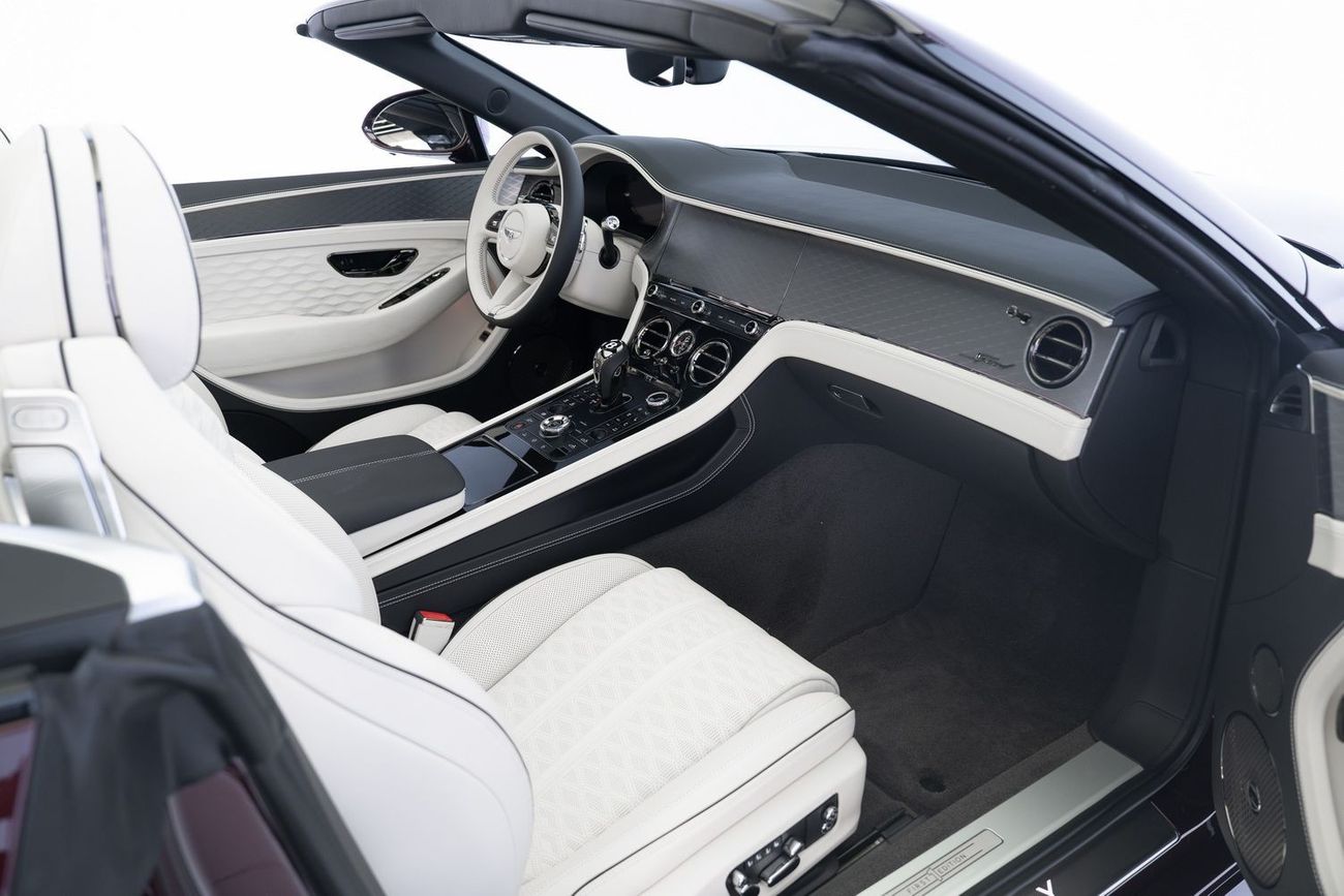 بنتلي كونتيننتال جي تي سي Speed 4.0T (Hybrid)