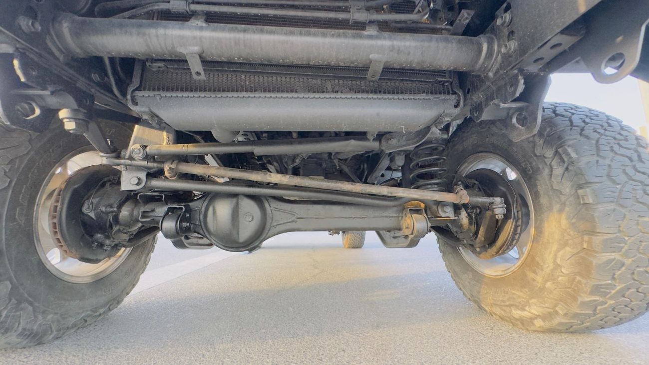 Toyota Land Cruiser OFF ROAD MODIFIED | MANUAL TRANSMISISON | DOUBLE CABIN  | 4.5L DIESEL V8 ENGINE |