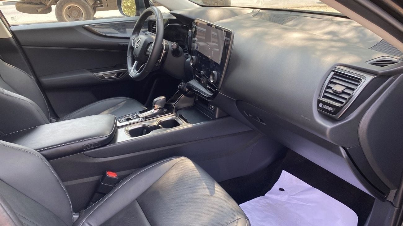 لكزس NX 250 F-Sport 2.5T Platinum