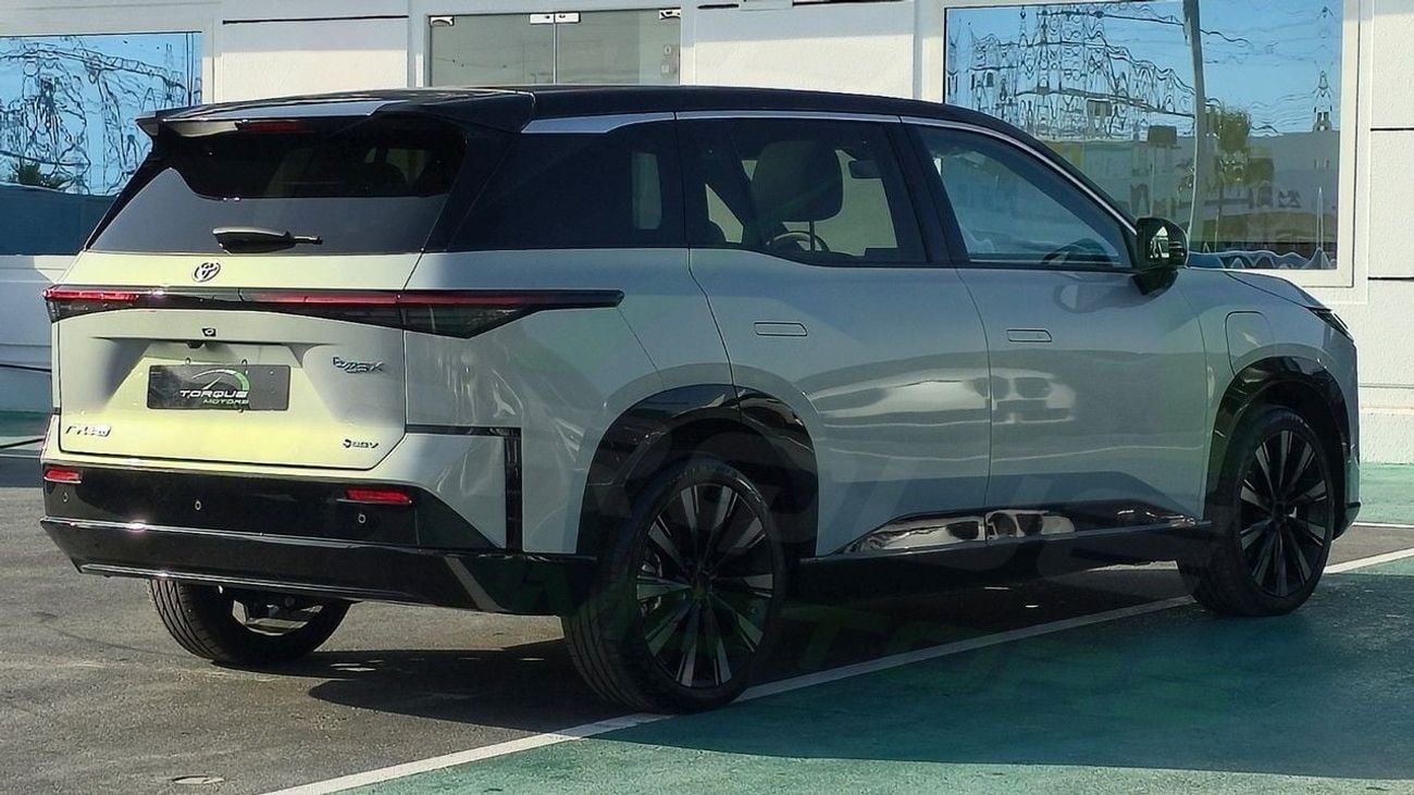 Toyota BZ3X ( Only For Export ) 2025 Toyota BZ3X 610 MAX FWD BEV BRAND NEW