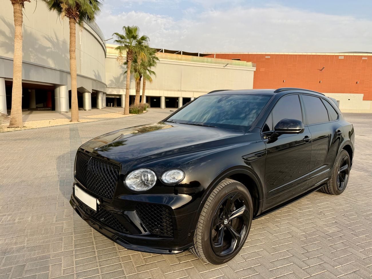 Bentley Bentayga | FULL BLACK EDITION | BENTLEY DUBAI WARRANTY