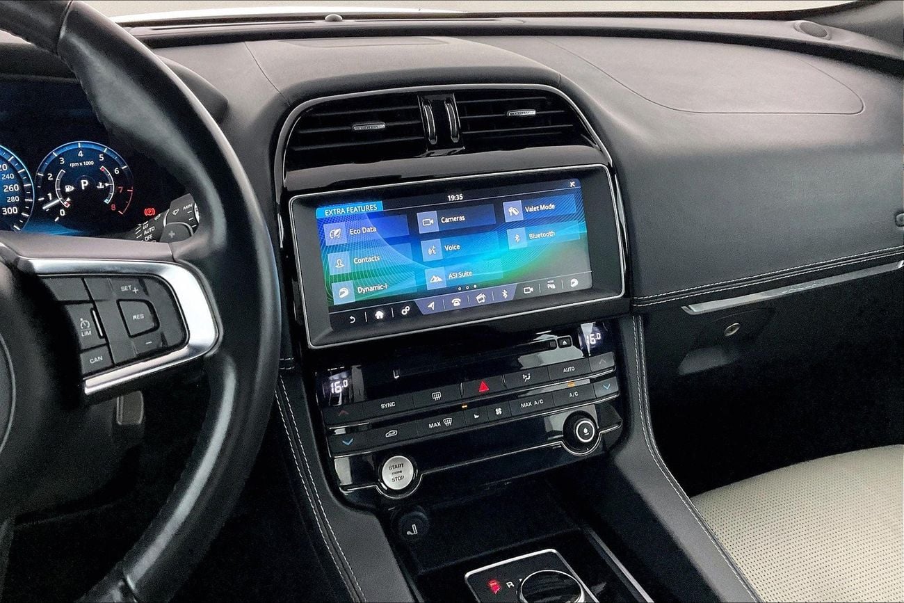 جاكوار F بيس R-Sport | عرض العيد الحصري | خالية من أضرار الفيضانات