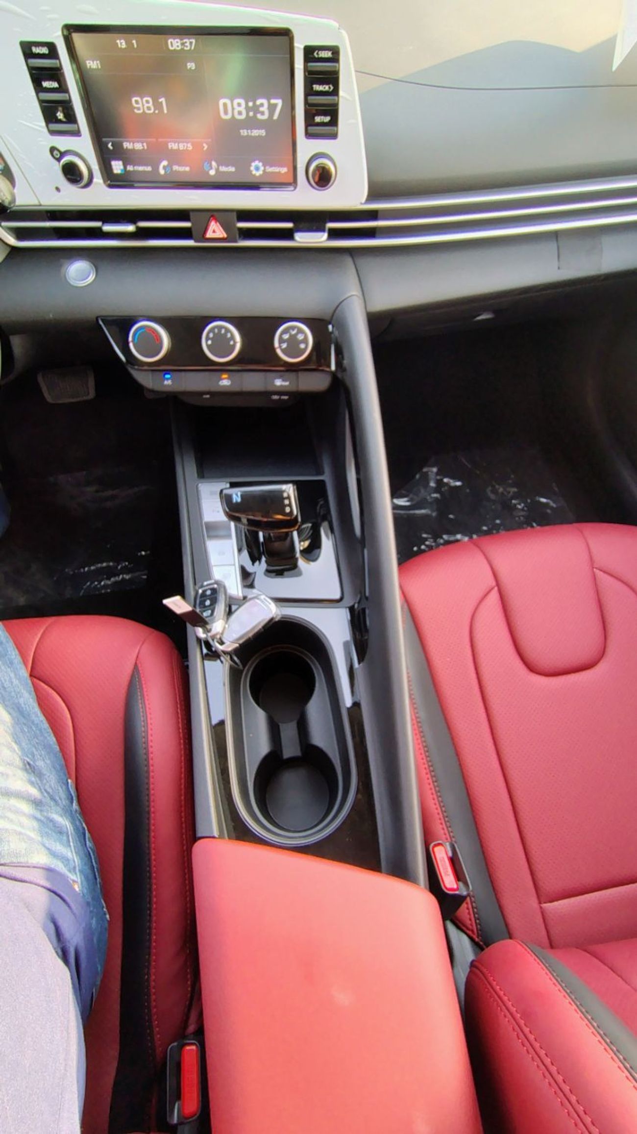 Hyundai Elantra Comfort 1.6L Elite GLX 1.5L fully loaded - with leather seats and 17 alloy wheels