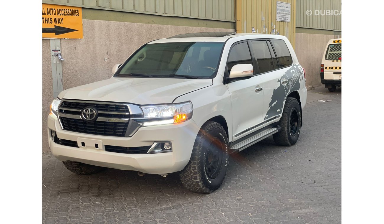 Toyota Land Cruiser 2010 FACELIFT 2021 INTERIOR 2021 EXCELLENT CAR