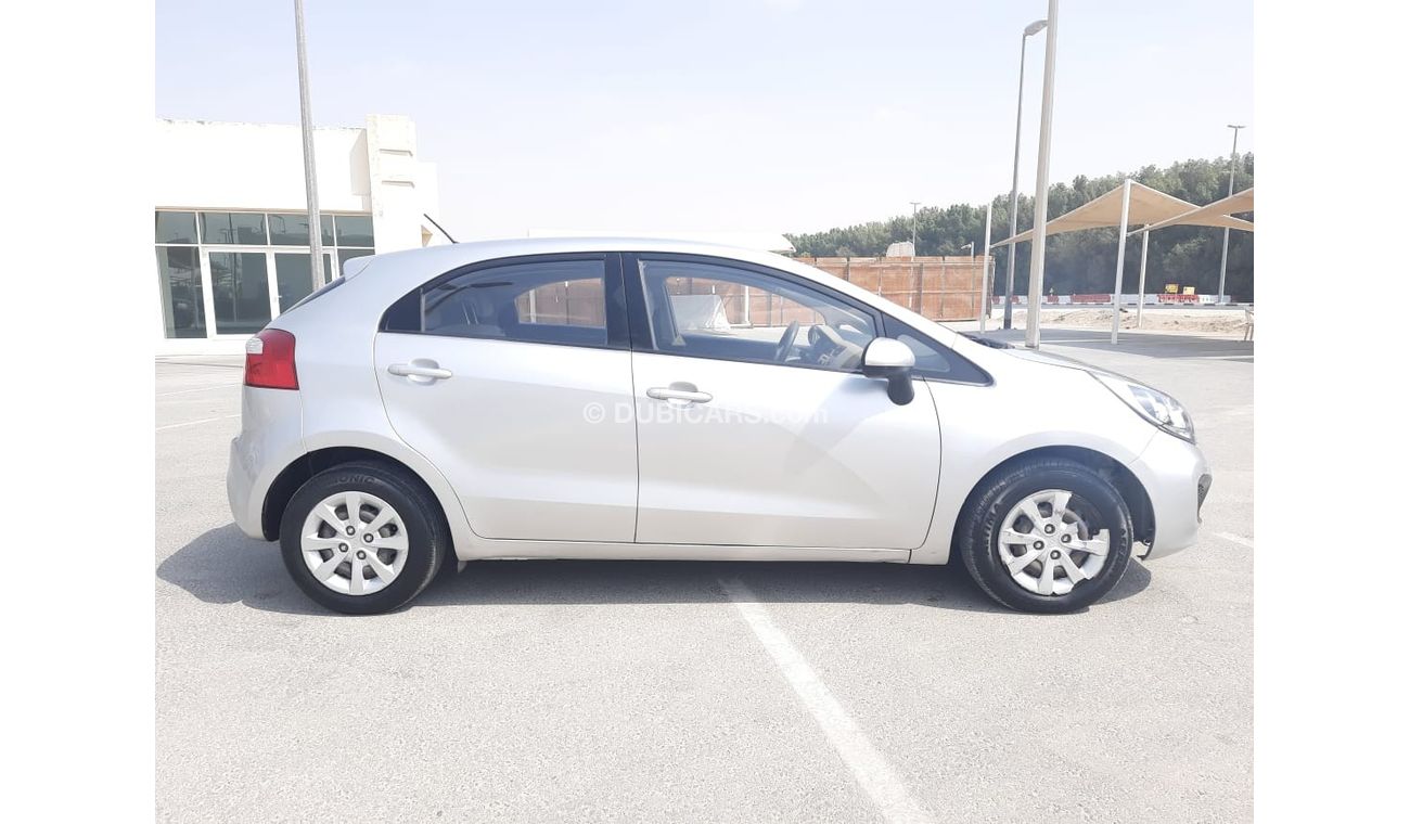 كيا ريو كيا ريو ٢٠١٥ فل اوتوماتيك ١٦٠٠