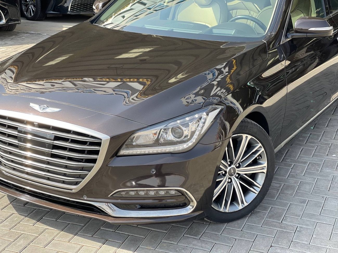 جينيسس G80 V6 3.8L / PANORAMIC SUNROOF / 360 CAMERA / RADAR / COOLING AND HEATING SEATS