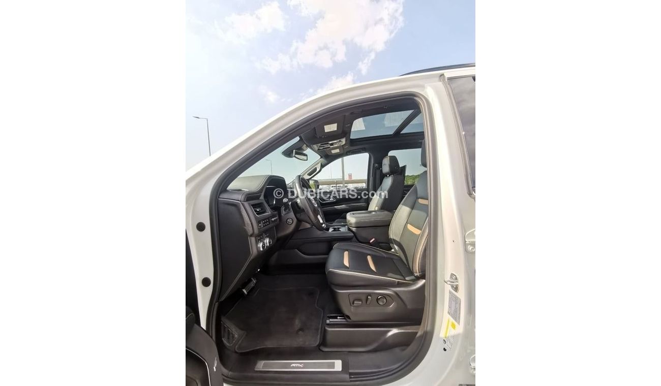 GMC Yukon GMC Yukon AT4 - 2023- White