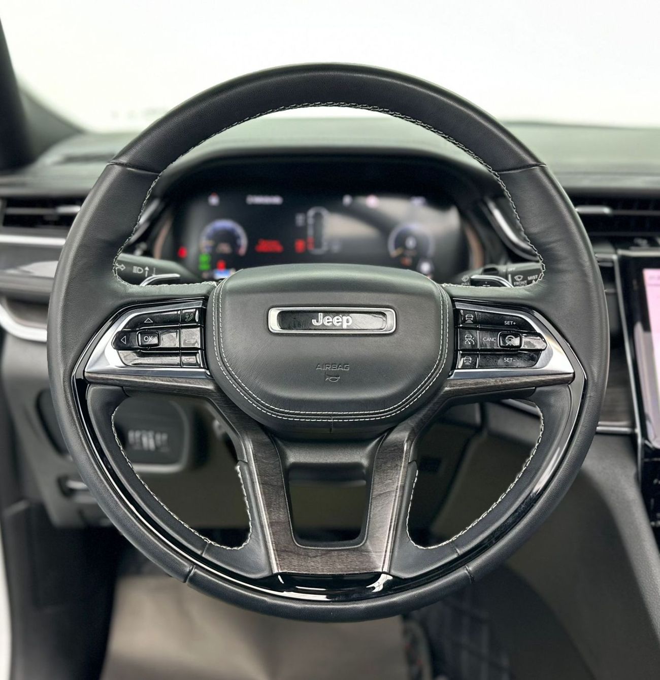 Jeep Grand Cherokee Overland 3.6L 2023 Jeep Grand Cherokee Overland 4x4, 07/2028 Jeep Warranty + Service Contract, Jeep 