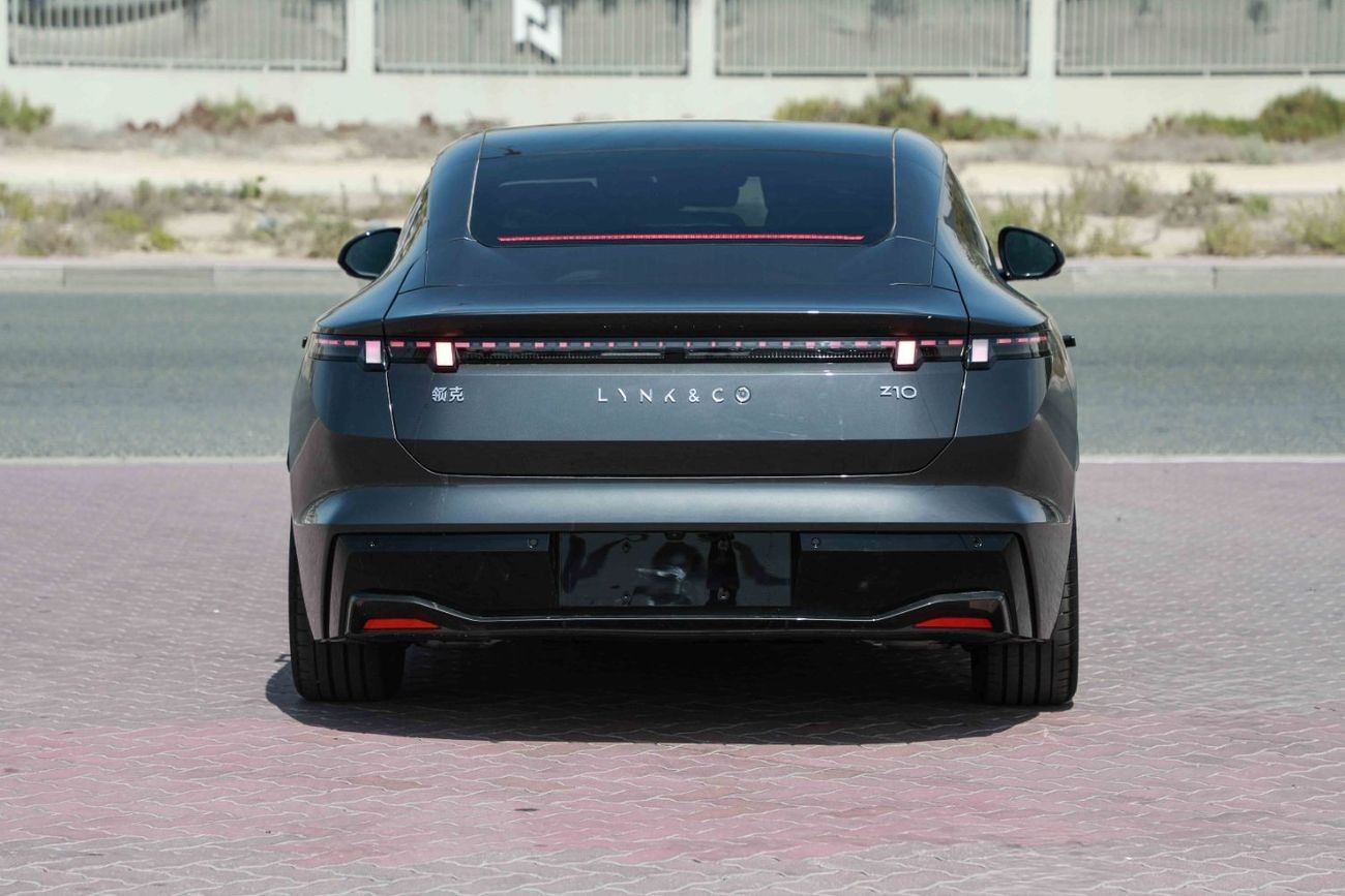 Lynk & Co Z10 2024 LYNK & CO Z10 MAX - GREY inside BROWN | Export Price