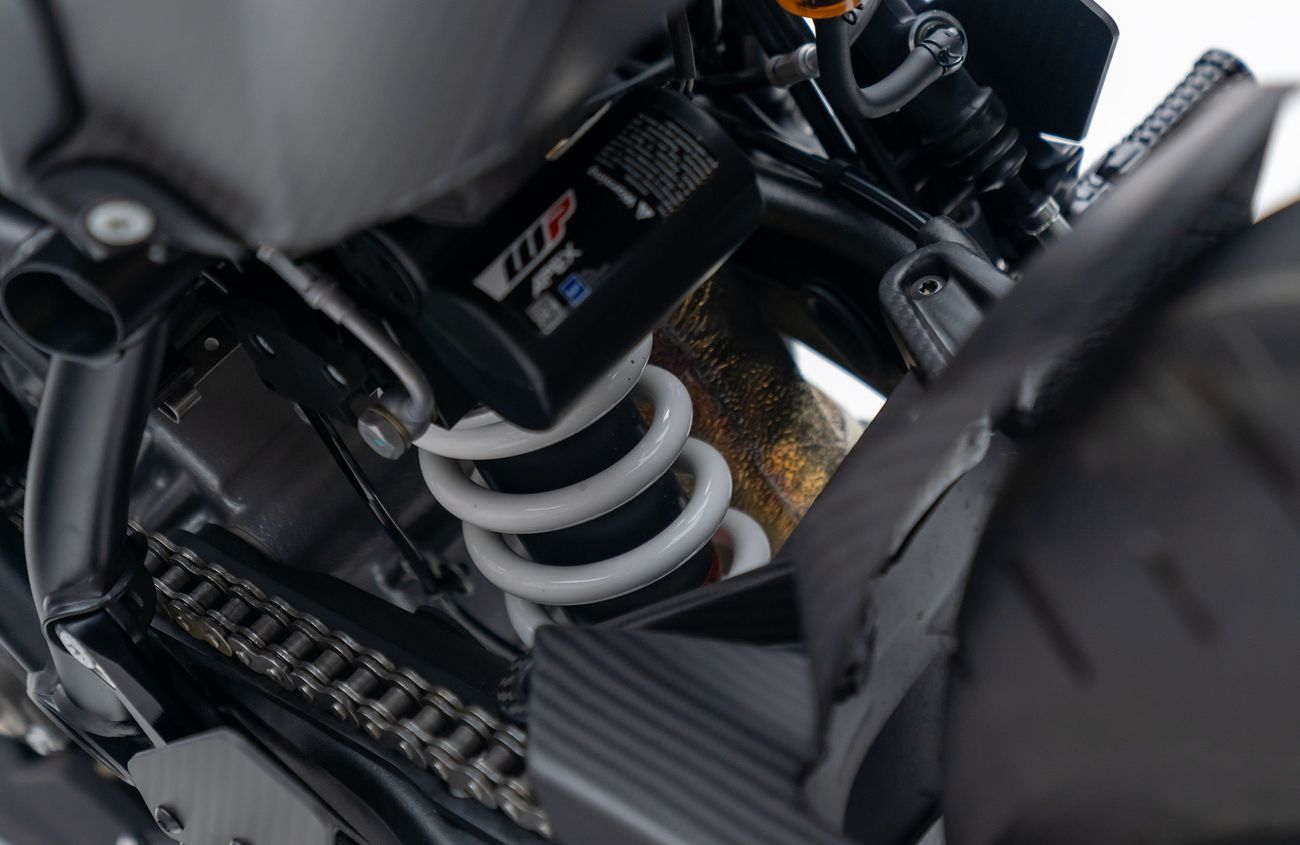 برابوس 1300 R - KTM 1300 1,301 CC 2-Cylinder 4-Stroke V-Twin Engine