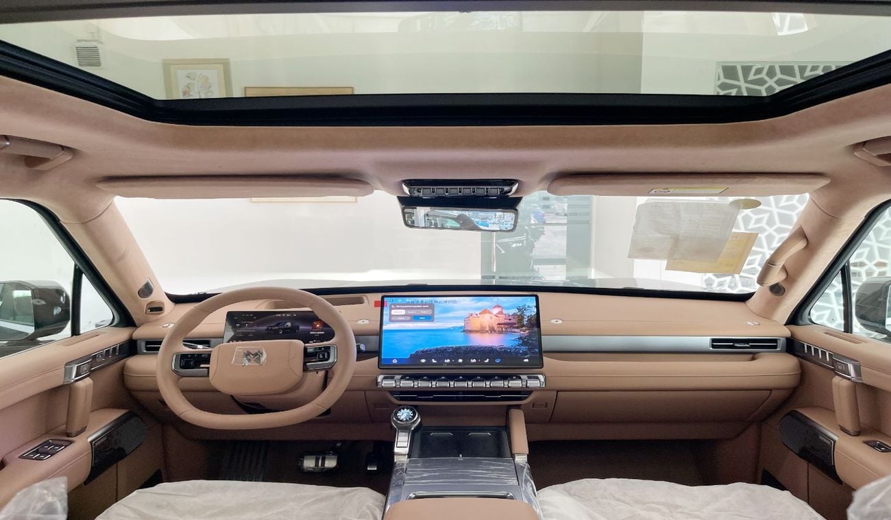 دونج فينج إم هيرو إم 817 Engine: 1.5L Turbo-Petrol (plug-in hybrid) 912 horsepower