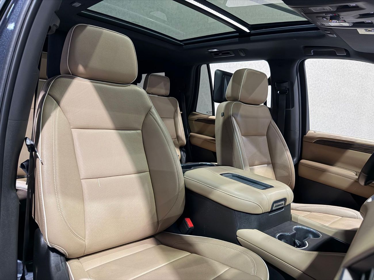 Chevrolet Tahoe TAHOE PREMIER 6.2L 2023 GCC // UNDER WARRANTY // SERVICE CONTRACT // ORIGINAL PAINT