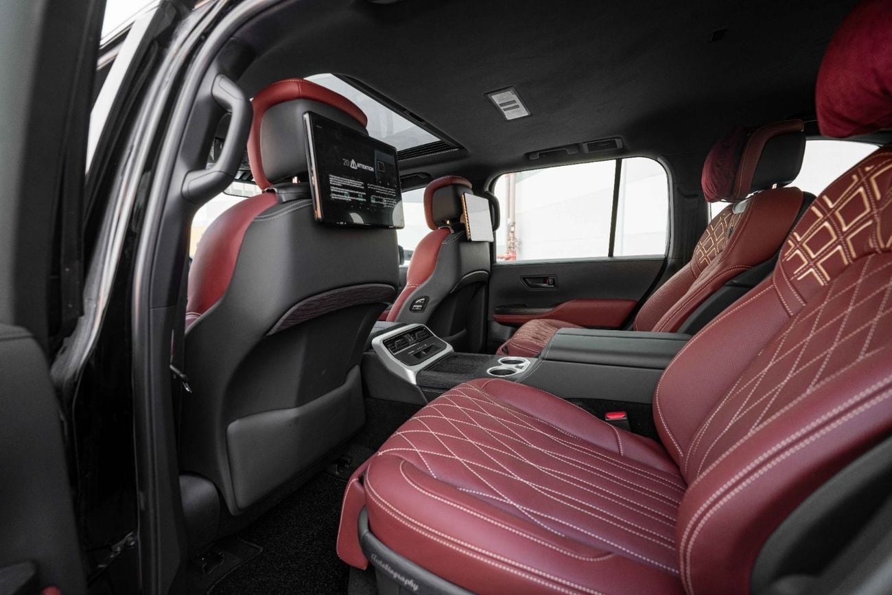 تويوتا لاند كروزر VXR GXR 4.0 لتر بنزين A/T إصدار الطرق الوعرة مع MBS AUTOBIOGRAPHY VIP 4 مقاعد