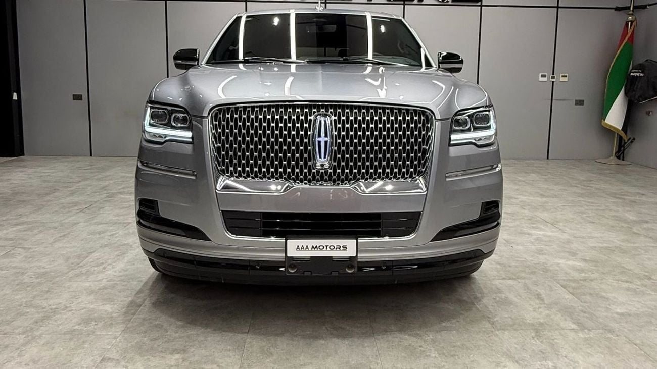 Lincoln Navigator Std 3.5L | GCC Specs | Warranty & Service Contract Until 2029 | Only 5,000 KM
