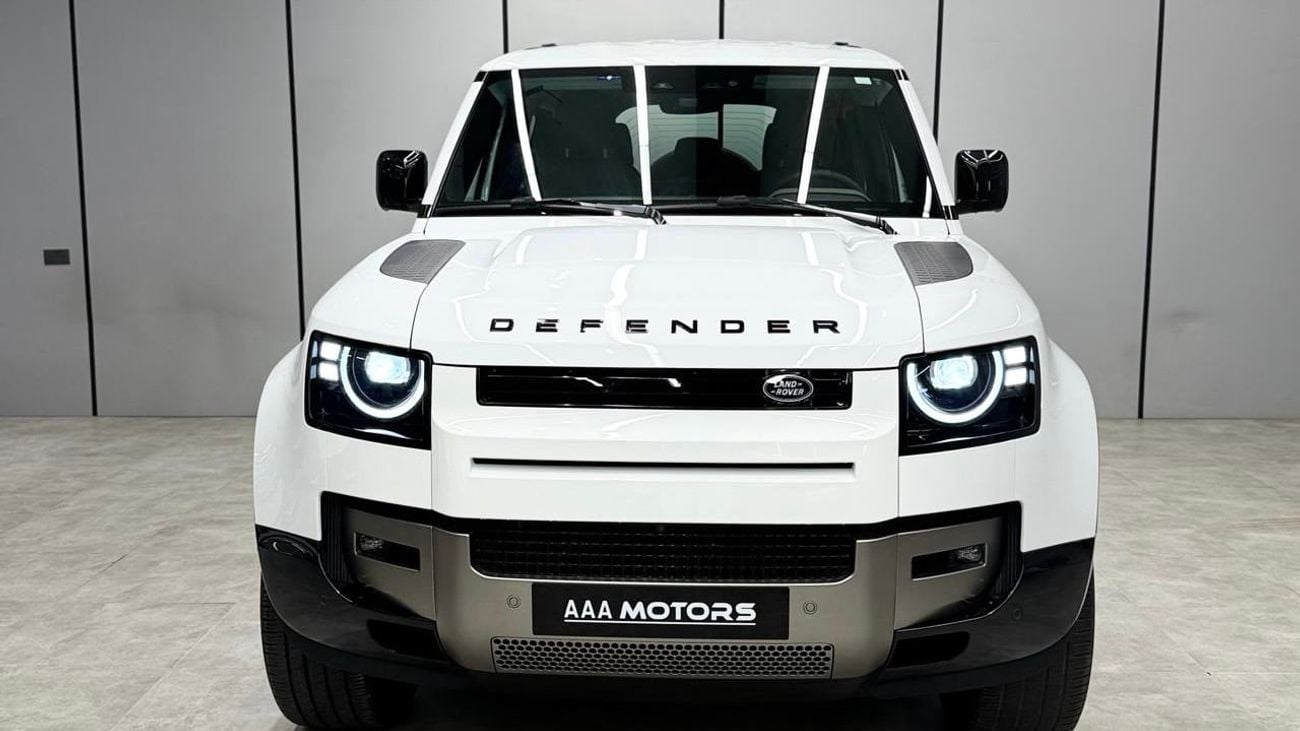 Land Rover Defender 4 Cylinder | GCC | Warranty & Service contract
