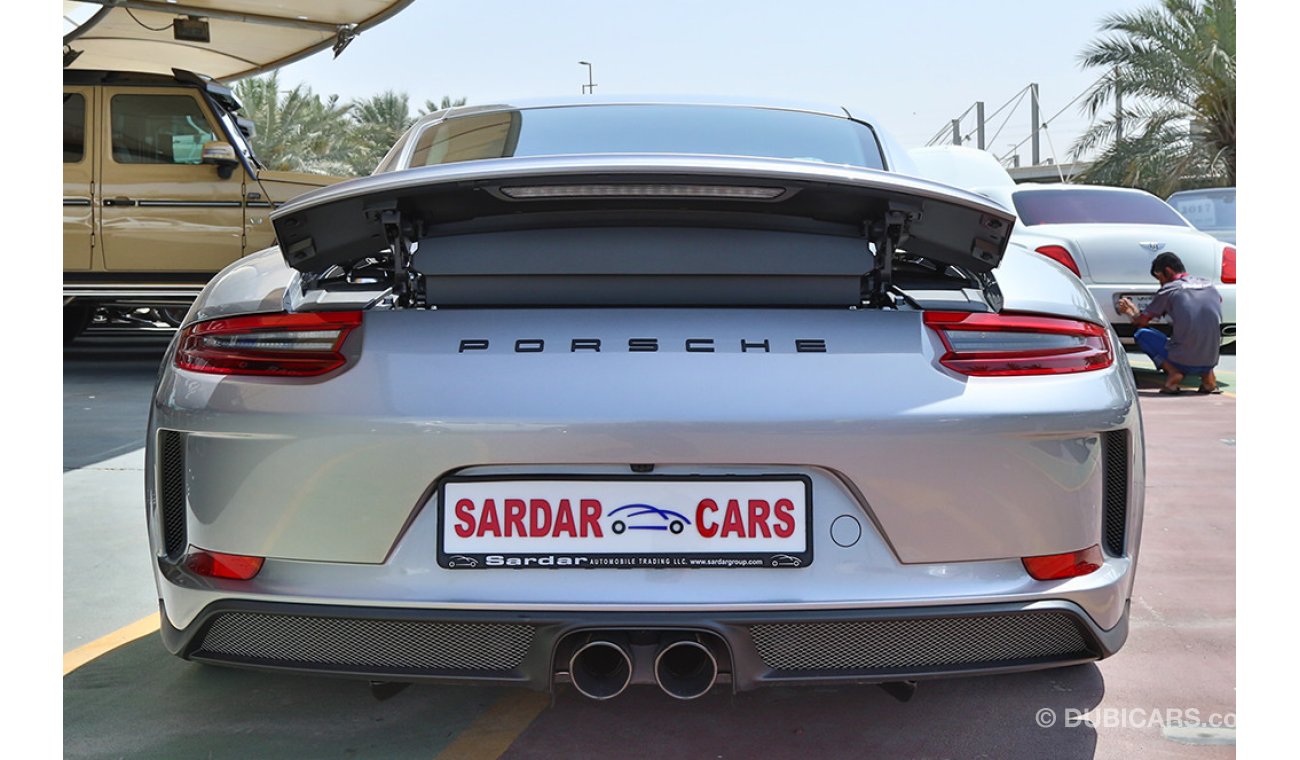 Porsche 911 Touring 2018