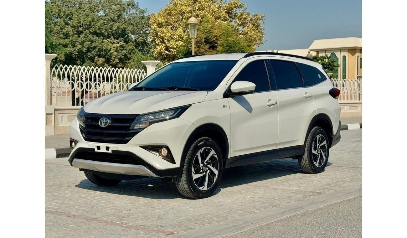 تويوتا راش Toyota Rush GX 2023 GCC 7 seater .Free accident