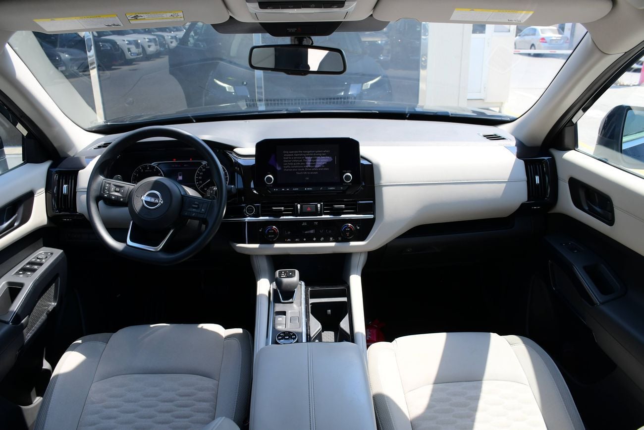 Nissan Pathfinder S 2.0