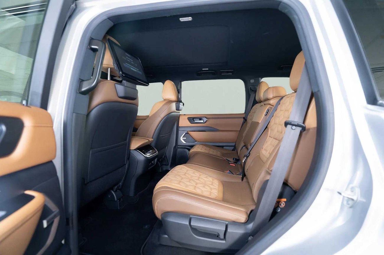 نيسان باترول SE PLATINUM CITY 3.8