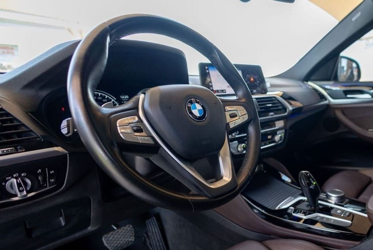 بي أم دبليو X4 xDrive 30i 2.0L BMW X4 xDrive30i 2020 GCC under Warranty with Flexible Down-Payment.