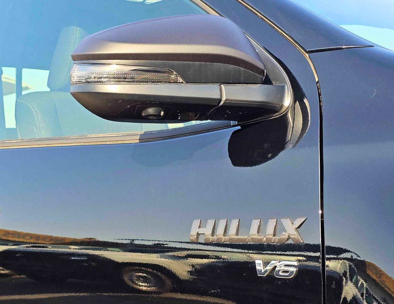 Toyota Hilux ADVENTURE / EURO 4 / A/T /  4.0L V6 PETROL /  360* CAMERA / BLIND SPOT (CODE # ADVBY)