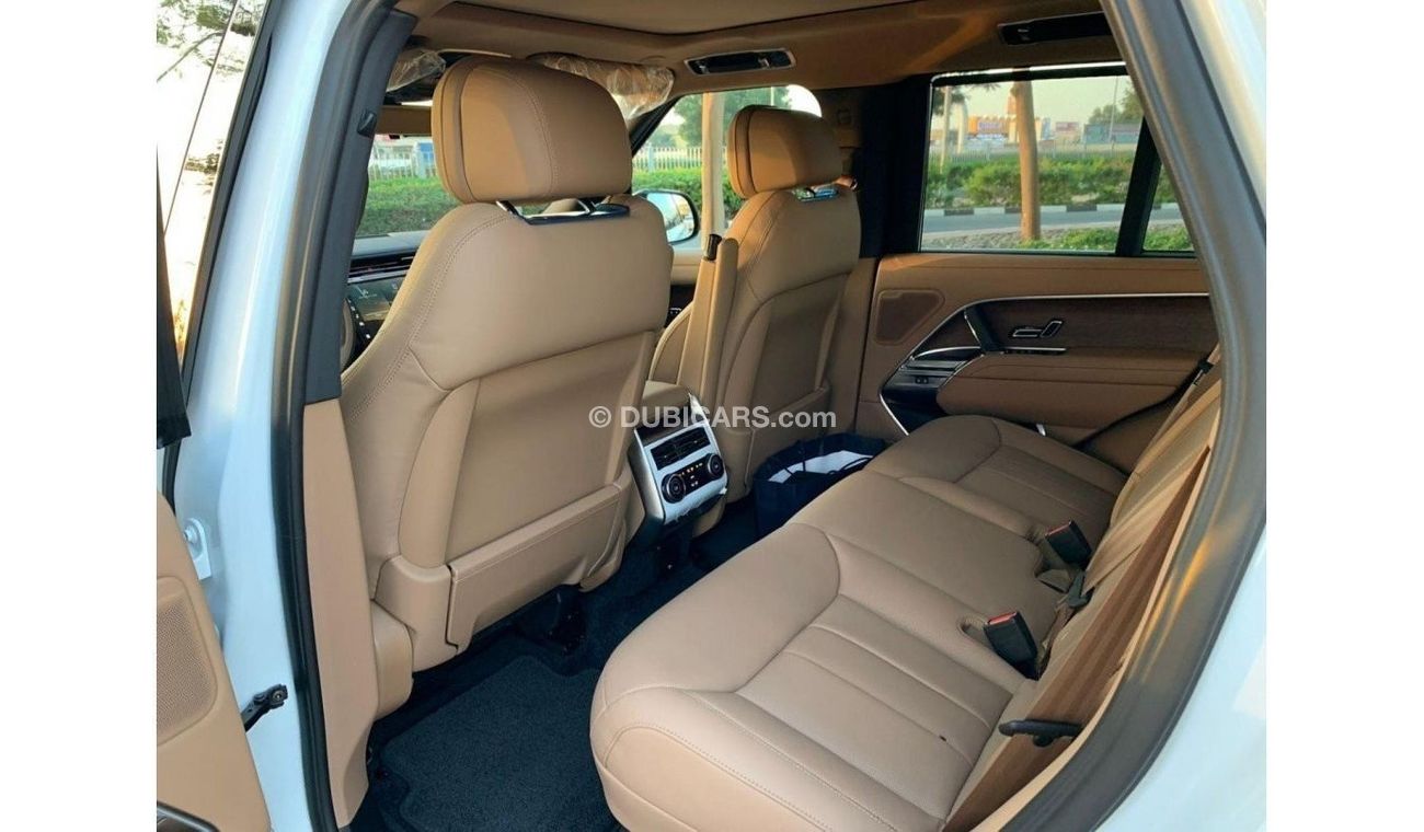 Land Rover Range Rover GCC SPEC UNDER WARRANTY AND SERVICE CONTRACT