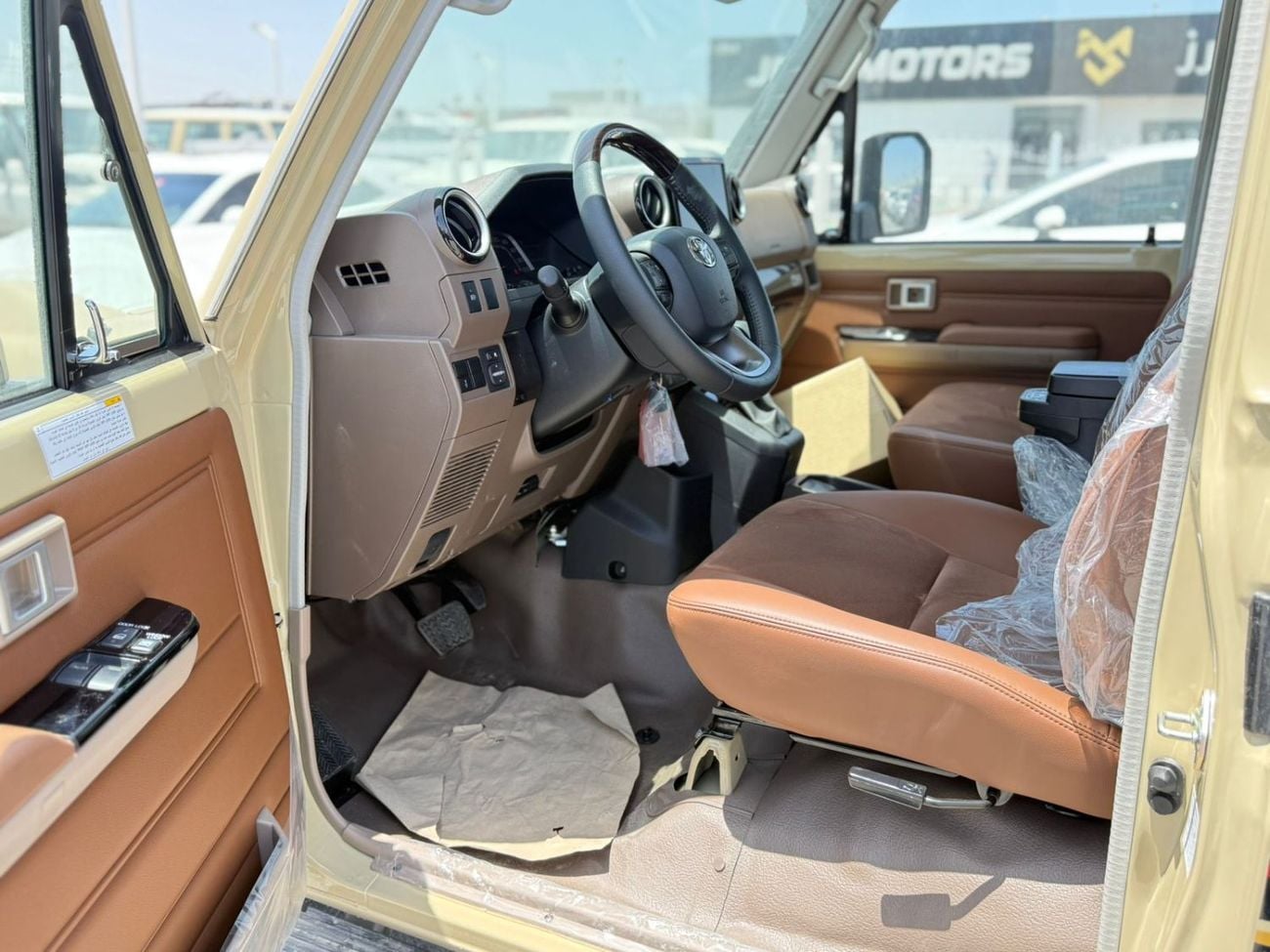 تويوتا لاند كروزر بيك آب TOYOTA LC79 PICKUP S/C , 2.8L Diesel A/T , FULL OPTION , MY25