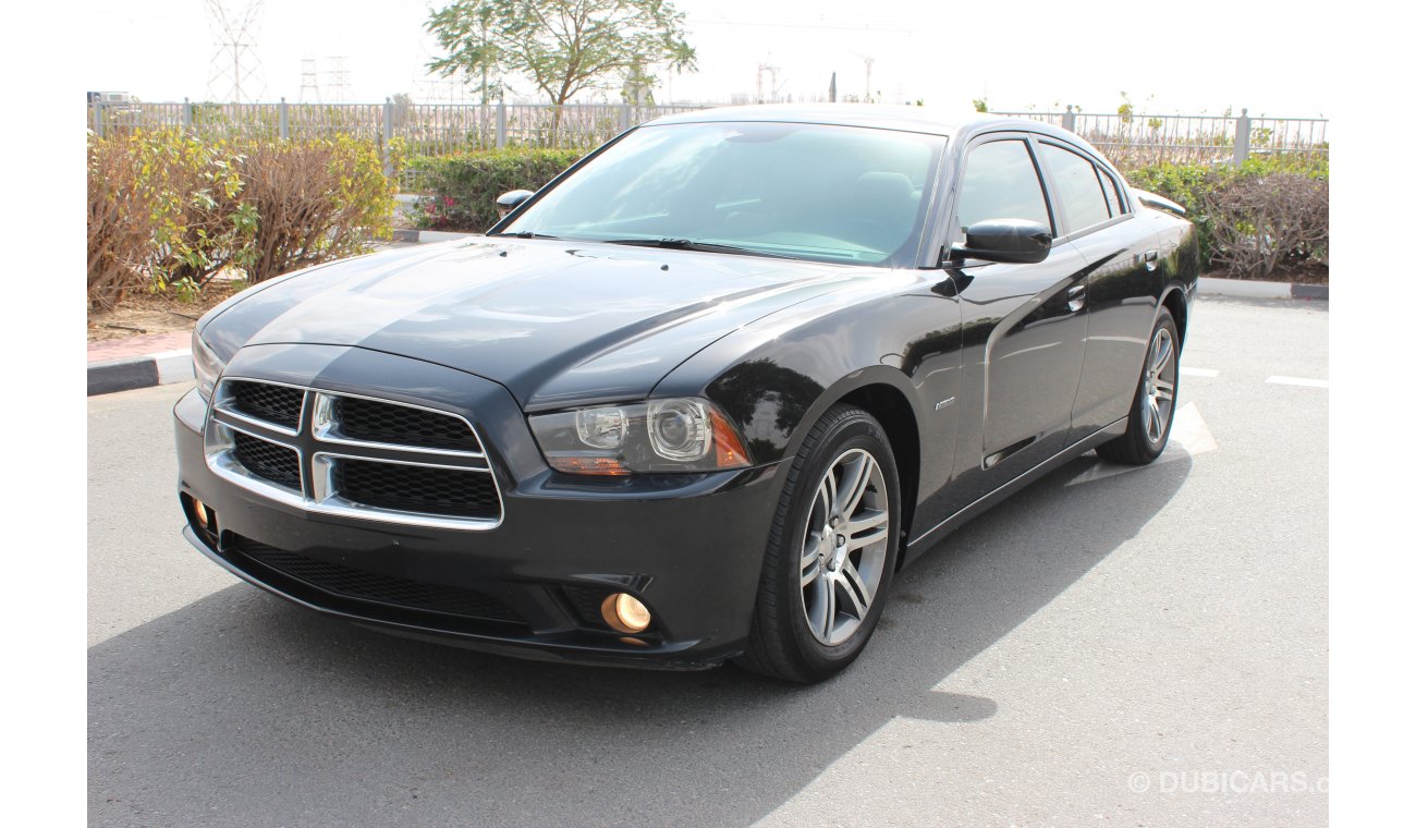 Dodge Charger 2013 R/T -5.7- GCC- FREE CONTRACT SERVICE UP TO 200K / al- futtaim - 100% FREE OF ACCIDENT