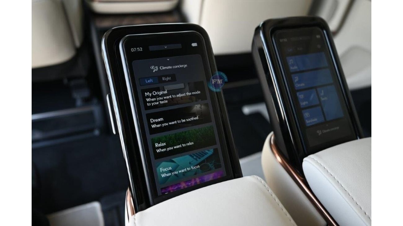 Lexus LM 350h 2.5L Automatic