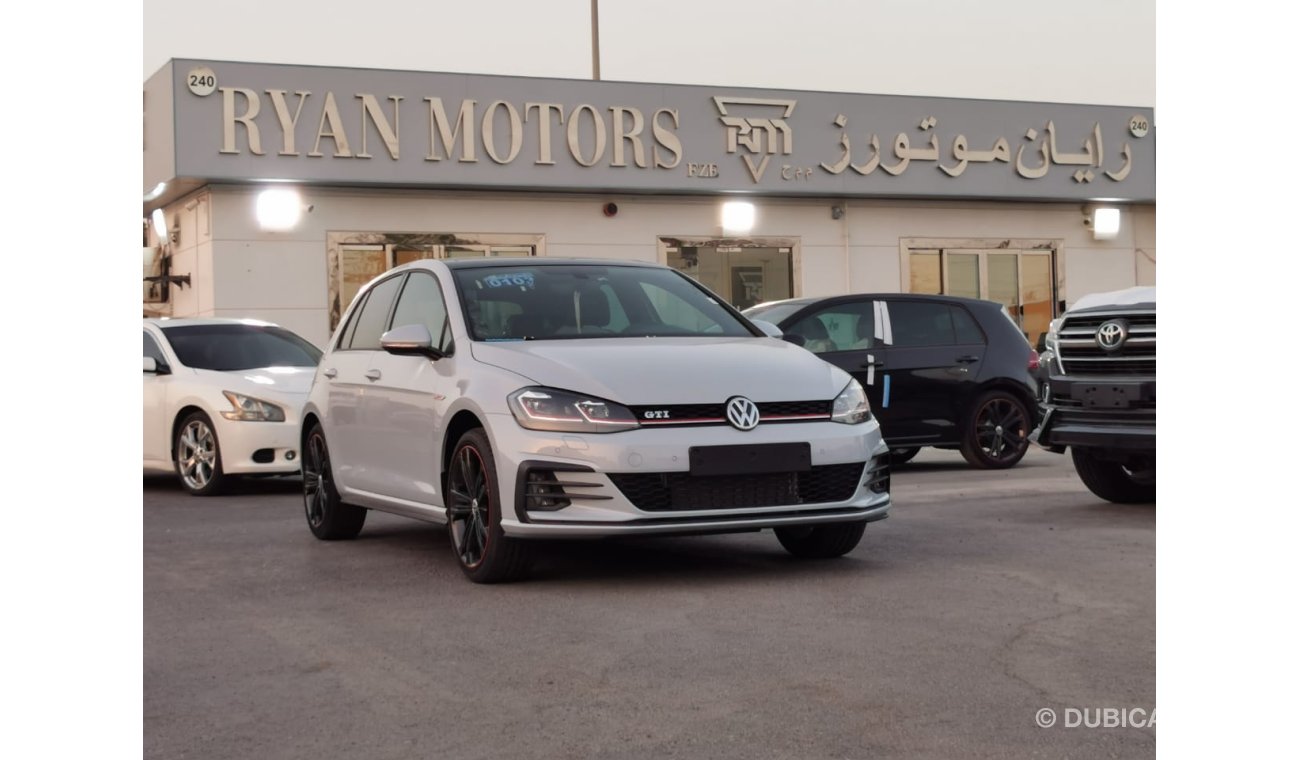 فولكس واجن جولف محرك GTI الجديد بقطر 0 كيلومتر سعة 2.0 لتر متوفر الآن خيار كامل ، تصميم خارجي أبيض مع تصميم داخلي أس