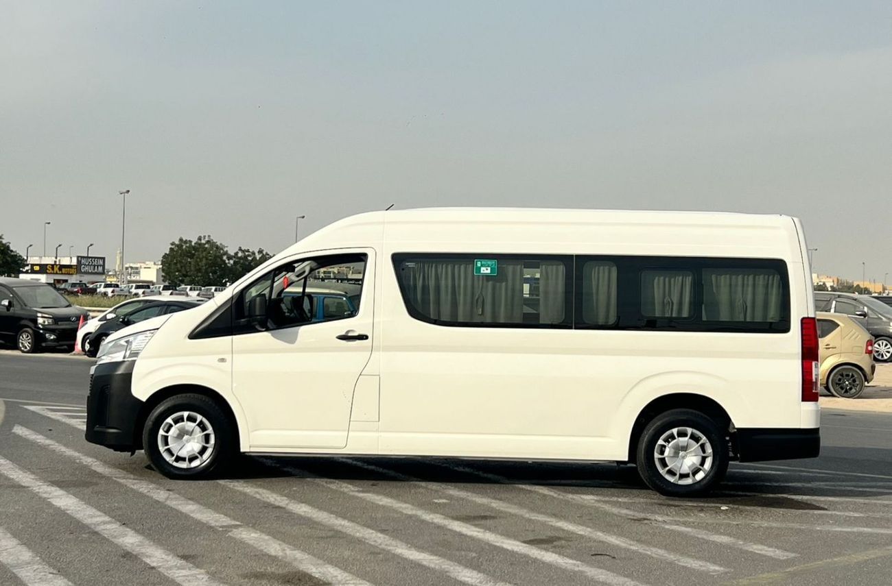تويوتا هاياس 2023 Toyota Hiace GL 3.5L V6 - GCC - Passenger Full Automatic - Patrol - 13 Seater - No Accident - 8