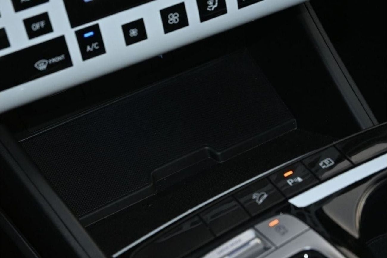 Hyundai Tucson Hyundai Tucson 1.6L Turbo, Petrol, (Mid+ Option) Model 2022, Color White (Export Price)