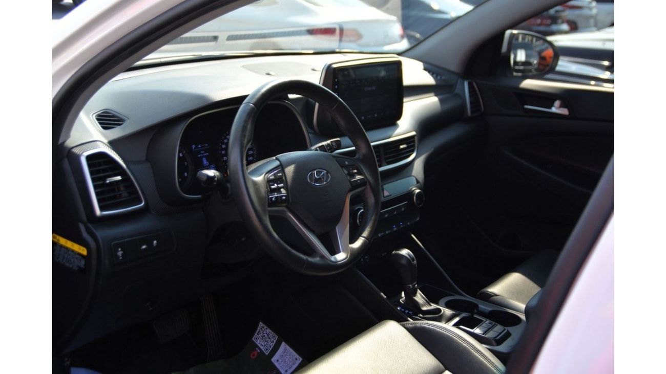 Hyundai Tucson HYUNDAI TUCSON WHITE-2019