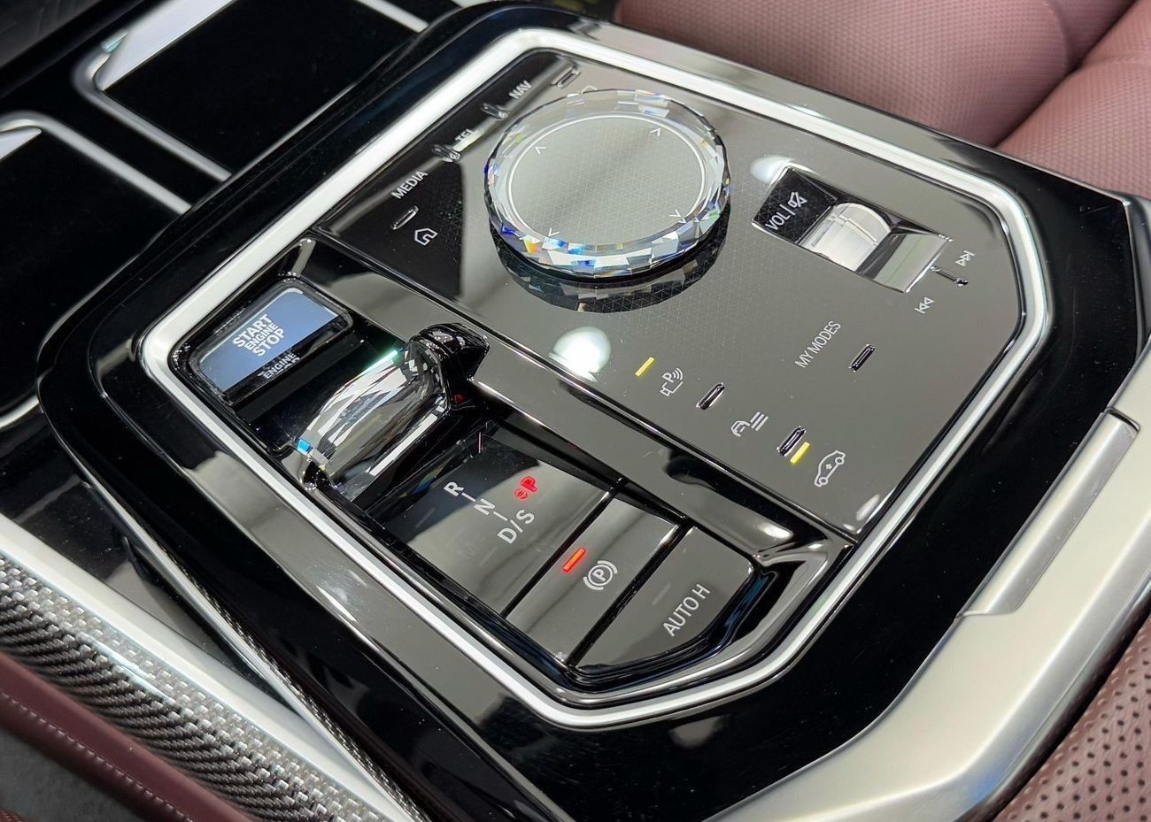 BMW 760Li 2023 BMW 760i M-Sport, 5 Years BMW Warranty, 2028 BMW Service Pack, Fully Loaded, GCC