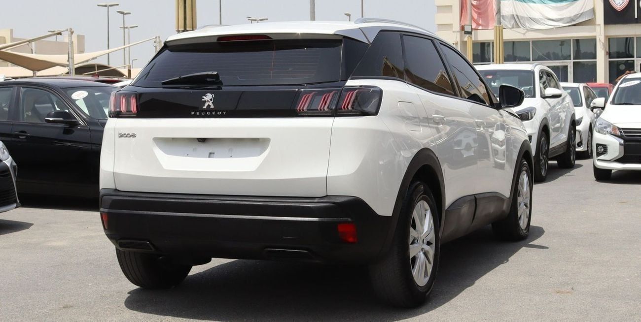 Peugeot 3008 Active+ 1.6L Peugeot 3008 -2022 -, GCC, in excellent condition, 61,000 km, 1.6L engine, priced at