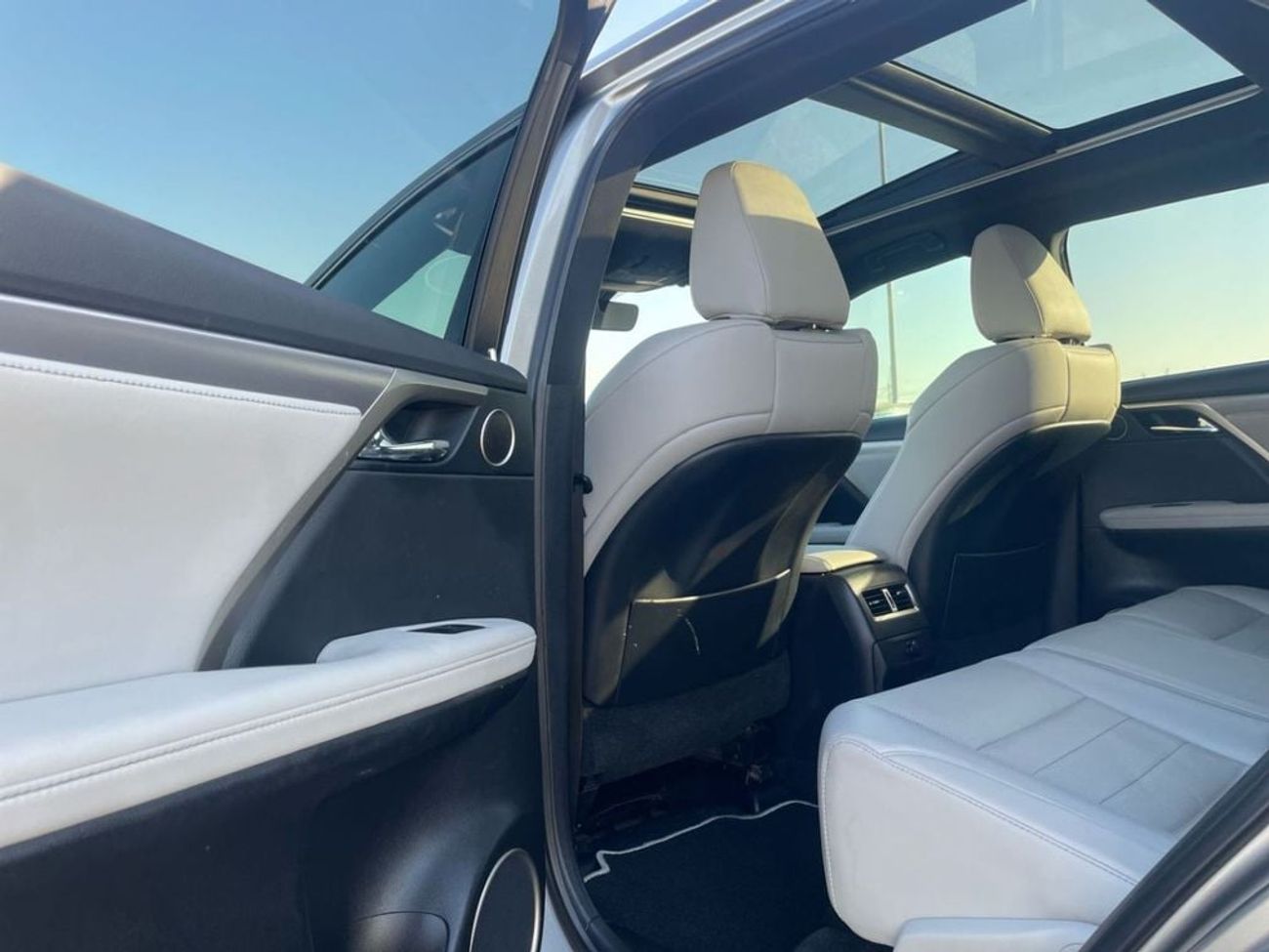 Lexus RX350 2017 Lexus RX350 F Sport Edition Full Option Panoramic View 3.5L V6 - With Radar & Sensor