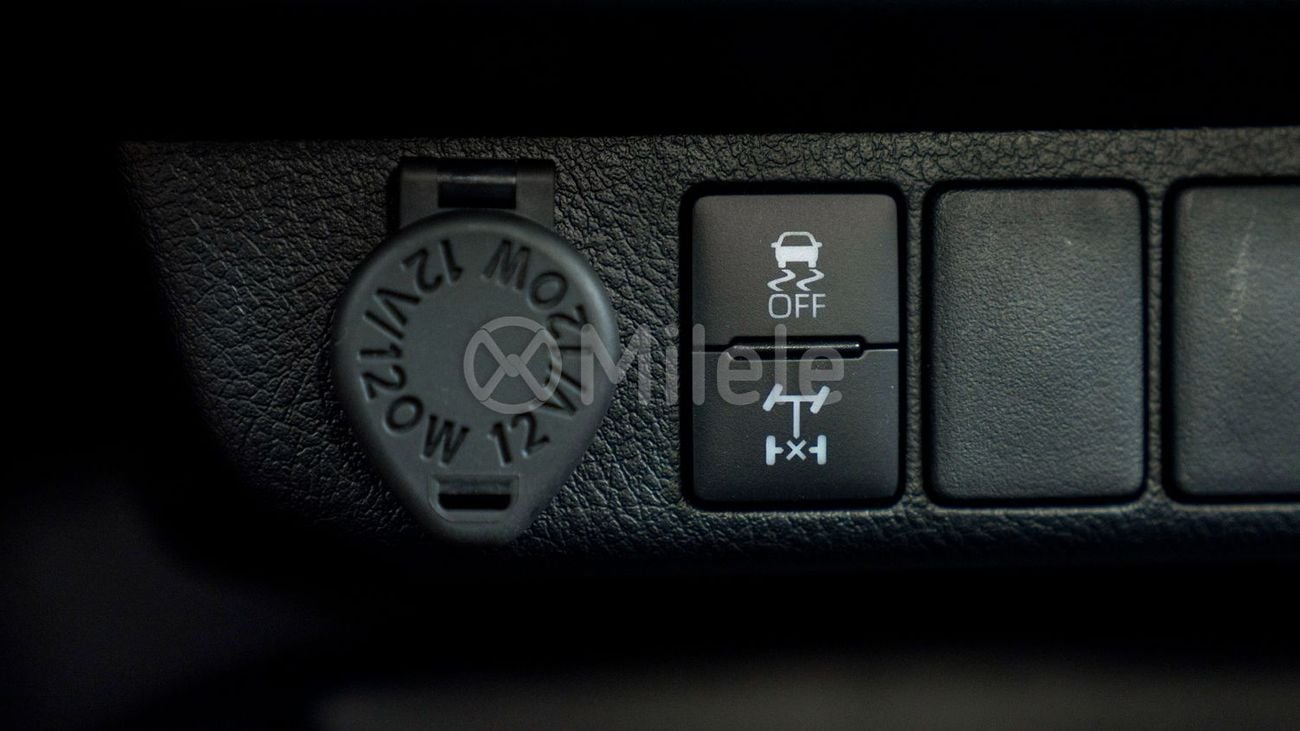تويوتا هيلوكس TOYOTA HILUX DC | EXPORT ONLY