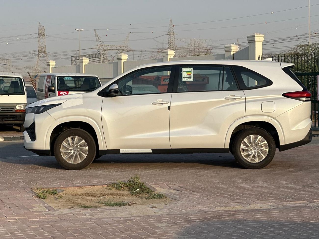 Toyota Innova 2024, PETROL 2.0L 0KM, GCC SPEC, 8-SEATERS, EXPORT PRICE