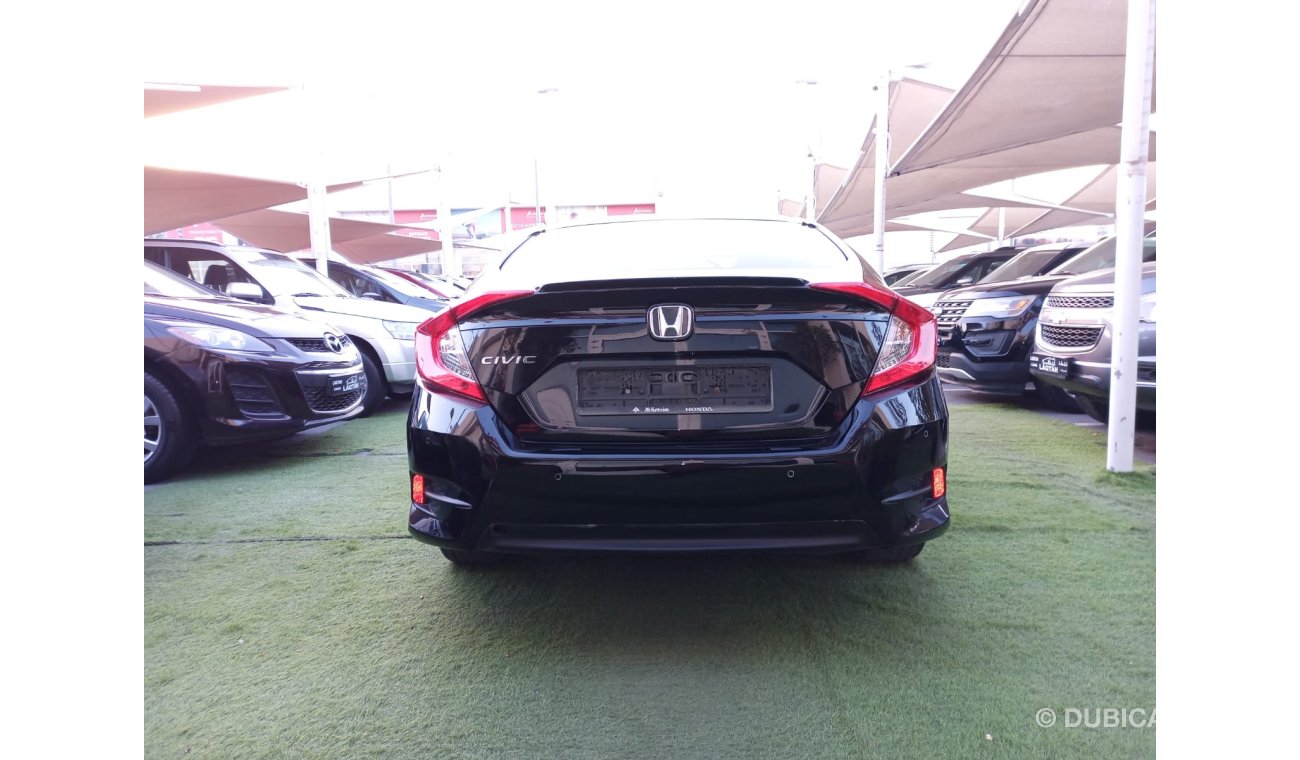 Honda Civic Gulf 1600 CC 2019 model, cruise control, screen, alloy wheels, sensors, in excellent condition