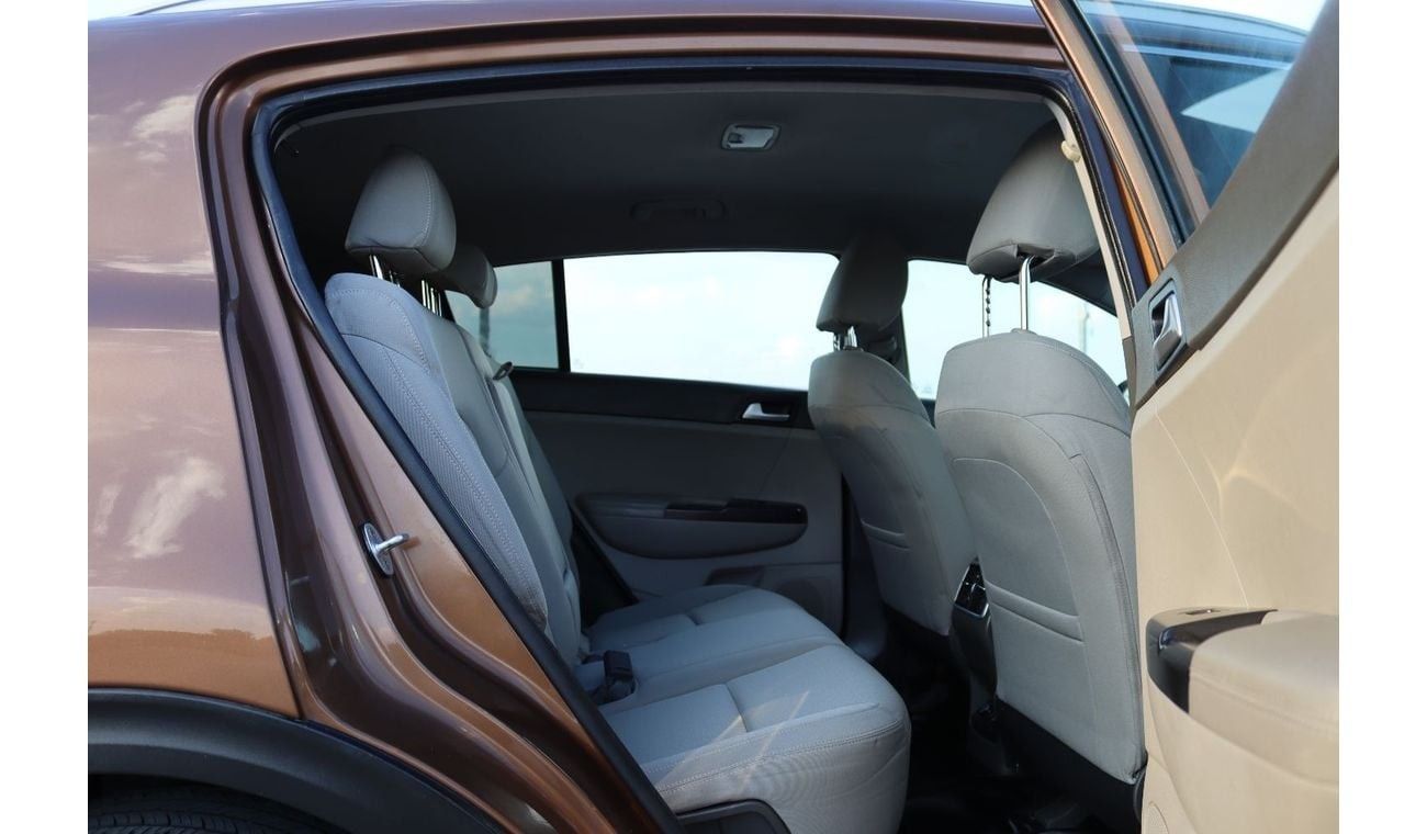 Kia Sportage Base 1.6L