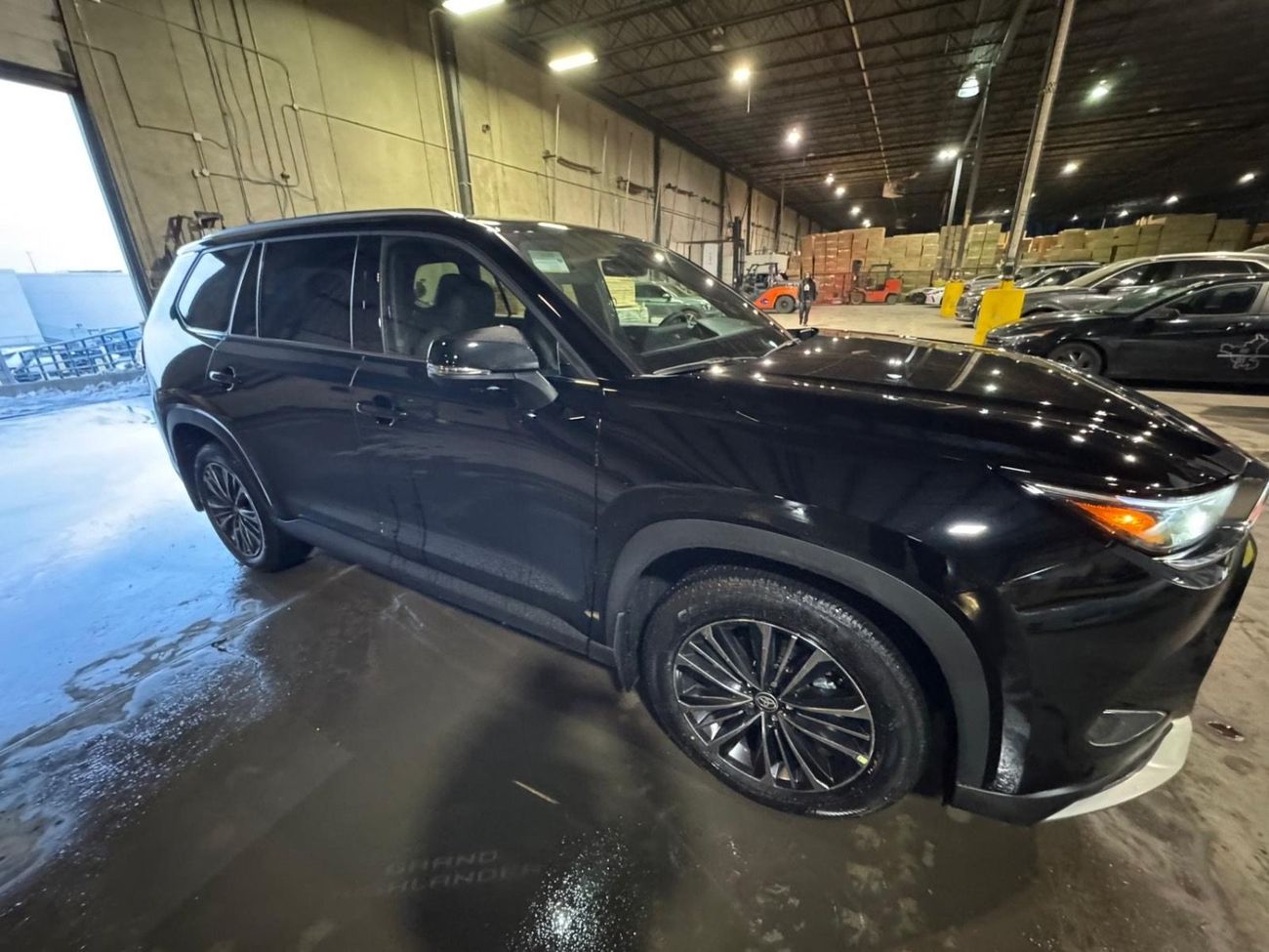 Toyota Grand Highlander PLATINUM HYBRID MAX