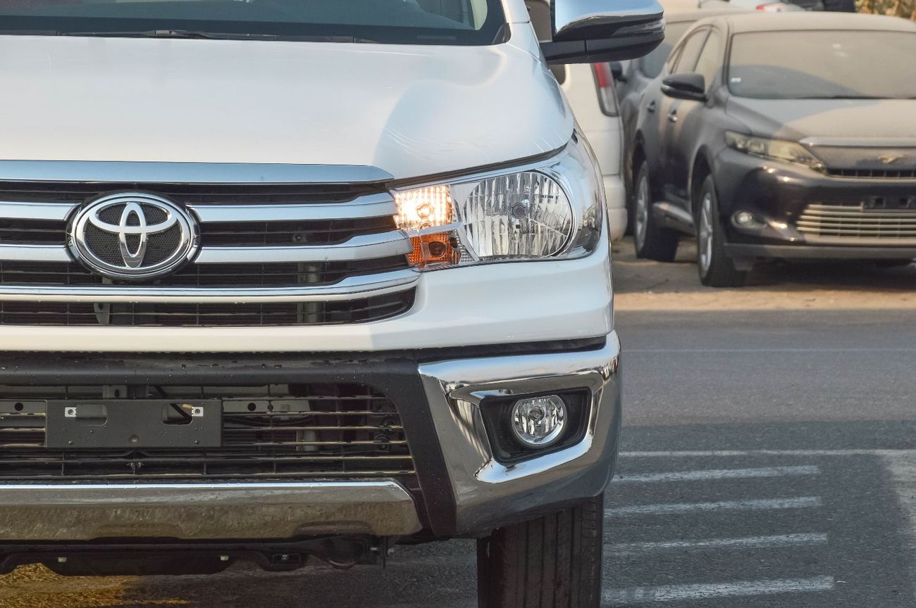 تويوتا هيلوكس TOYOTA HILUX 2.7L RWD PETROL PICKUP 2025